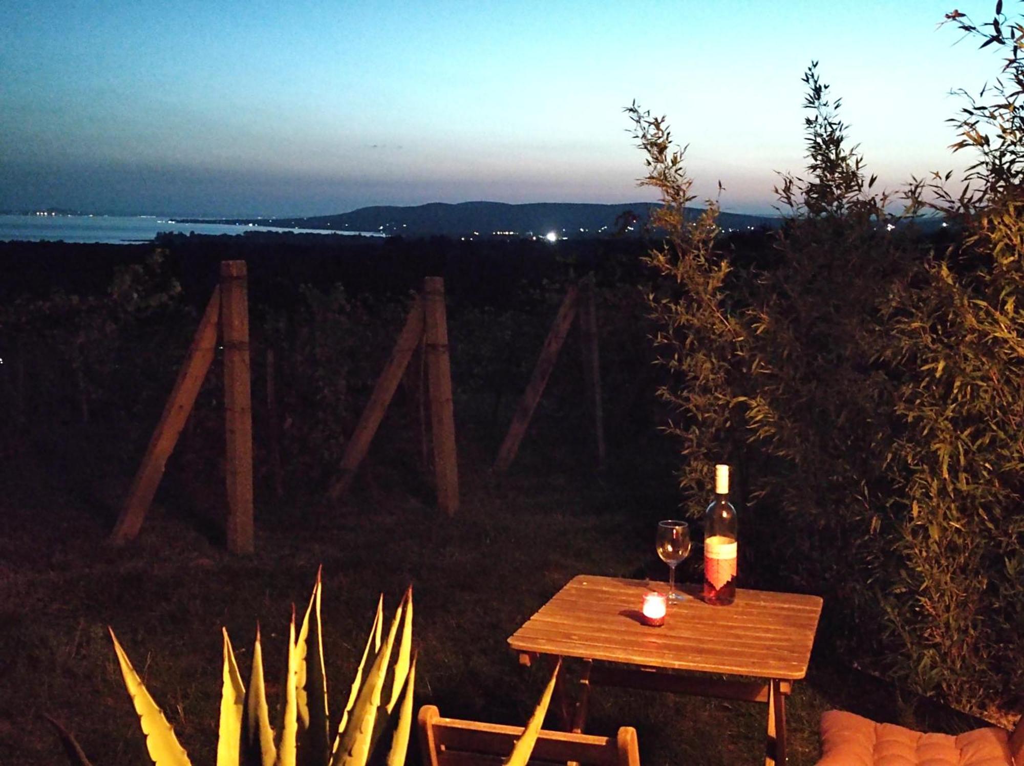 Napraszallas Vendeghaz Balatonakali Exterior photo